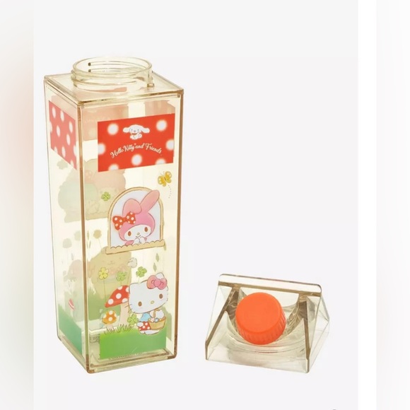 Hello Kitty and Friends Mushroom Milk Cartoon Water Bottle NWT - Picture 6 of 9